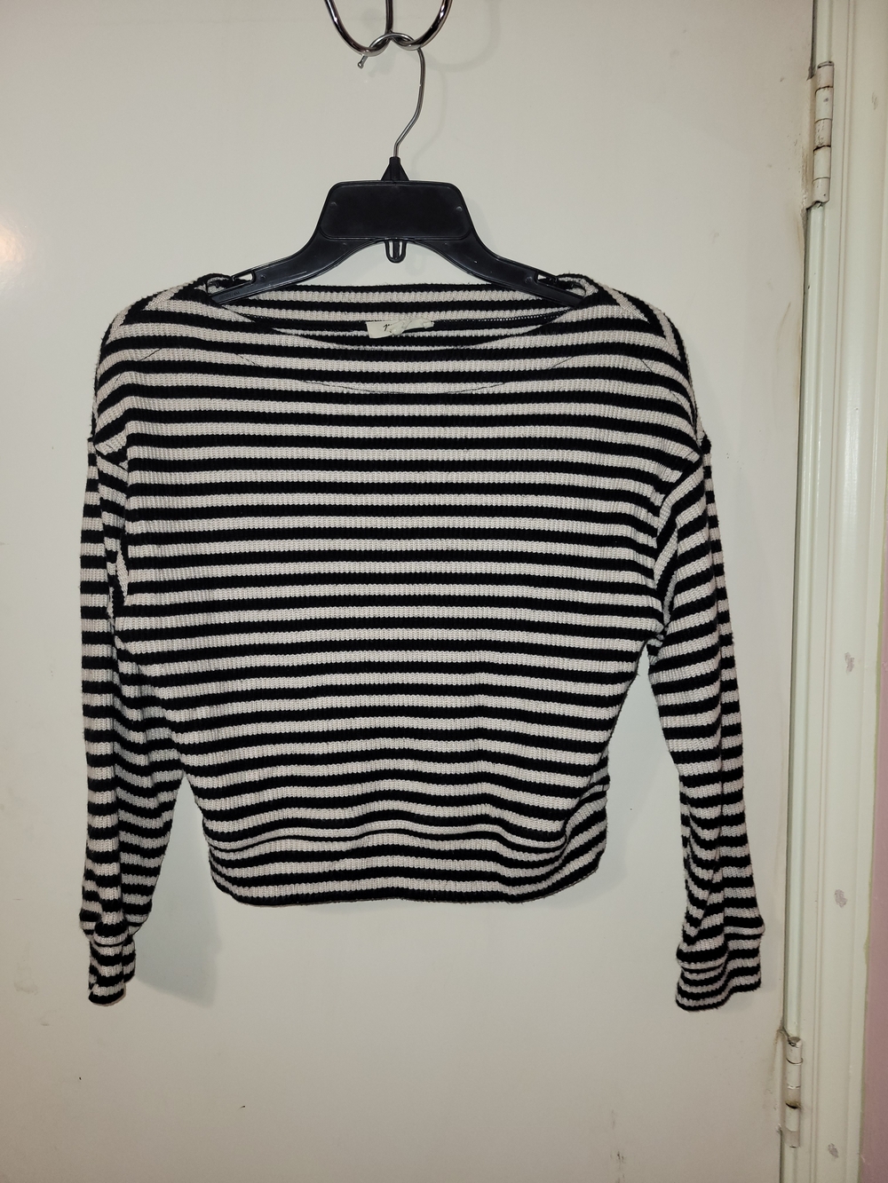 Black & White Striped Women’s Knit Top